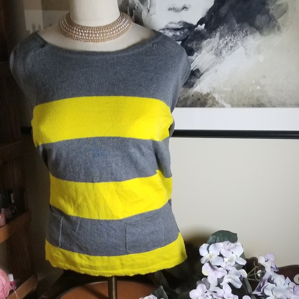 Loft brand pocketed sweater small